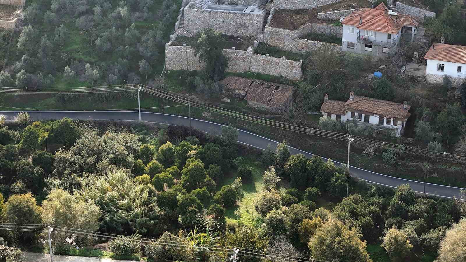 Muğla Büyükşehir, Şirinköy-Akçapınar yolunu yeniledi
