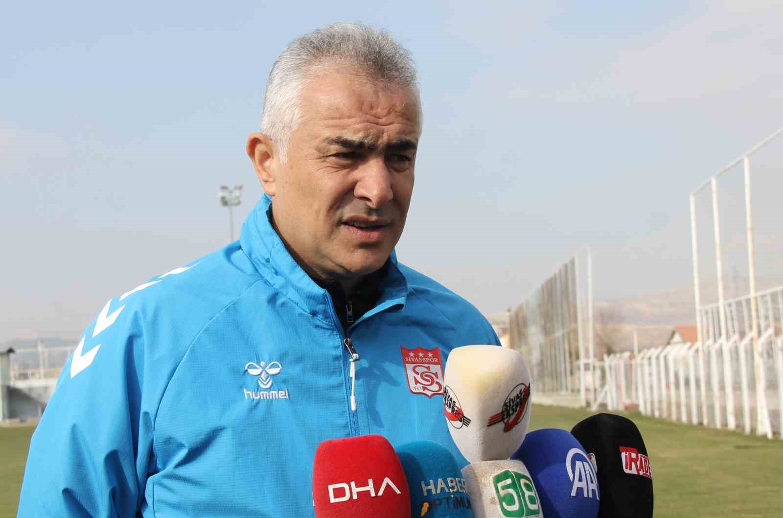 Mehmet Altıparmak: "Sivasspor’un hedefi şampiyonluktur"
