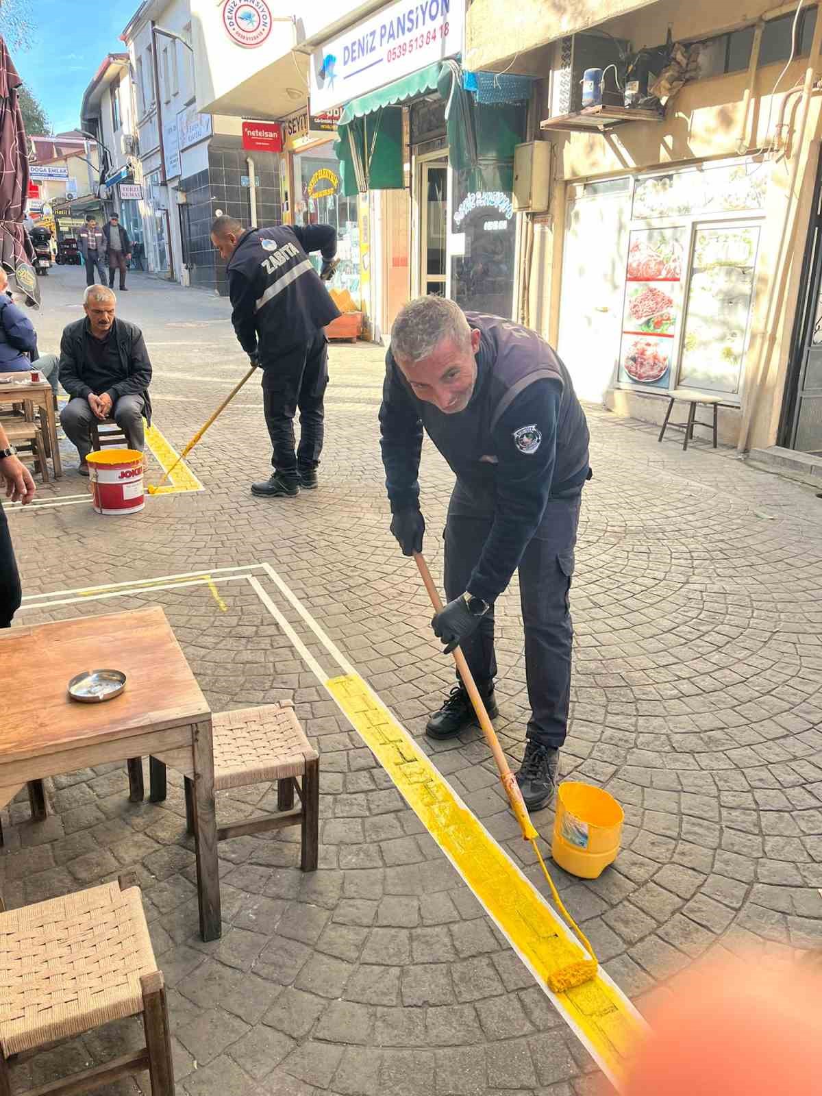Boyalı çizgiyi geçmek yasak