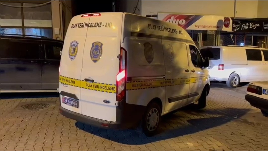 Sarıyer’de yolda yürürken silahlı saldırıya uğrayan bir kişi yaralandı
