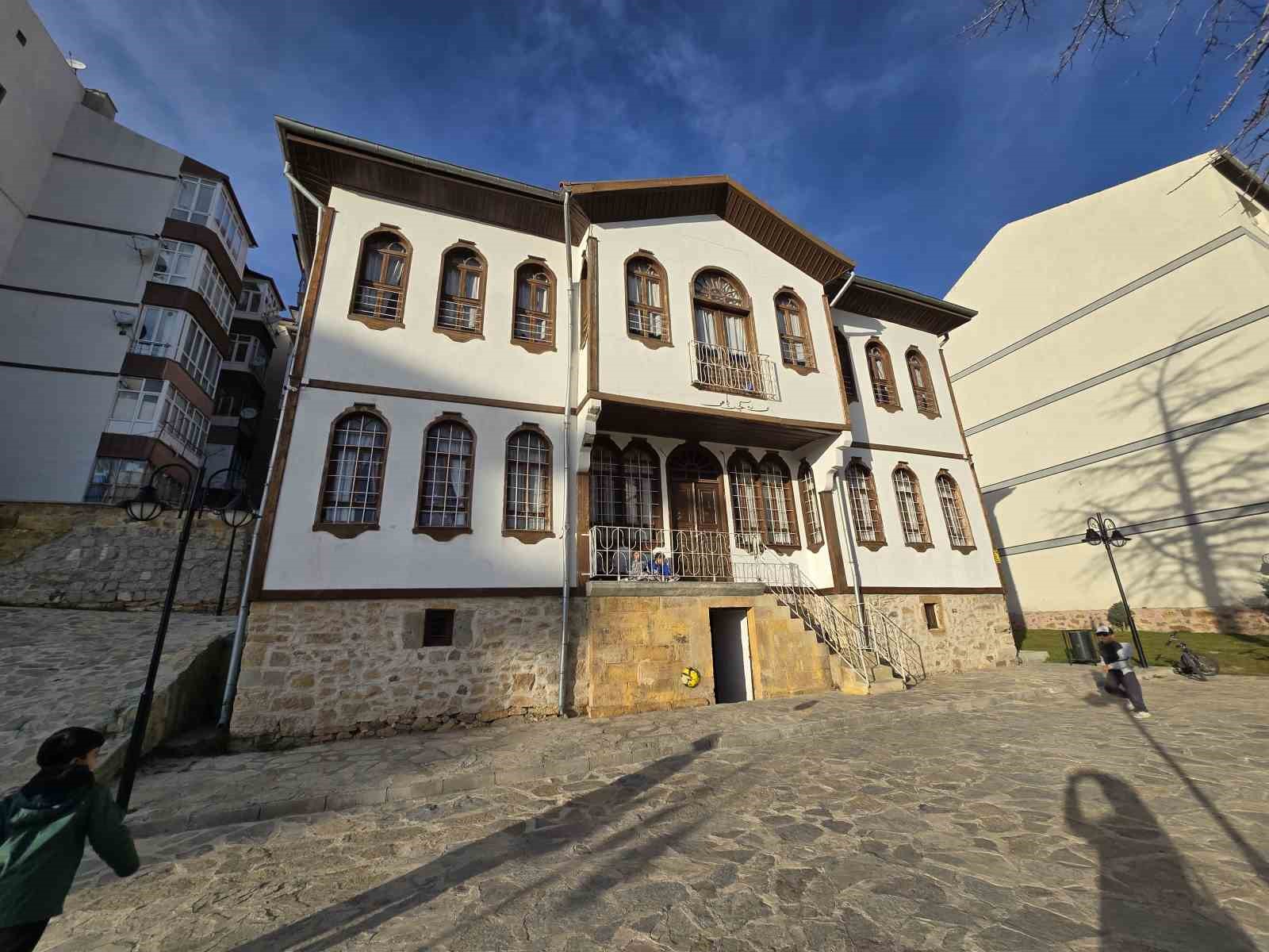 Yozgatlı Hattat Mehmet Fenni Efendi’nin eserleri oluşturulacak müze ile hat severlerle buluşturulacak