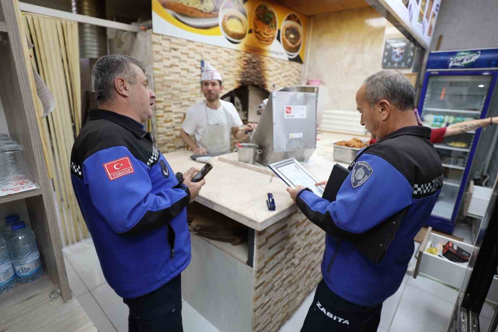 Başiskele’de kafe ve restoranlarda kapsamlı hijyen denetimi