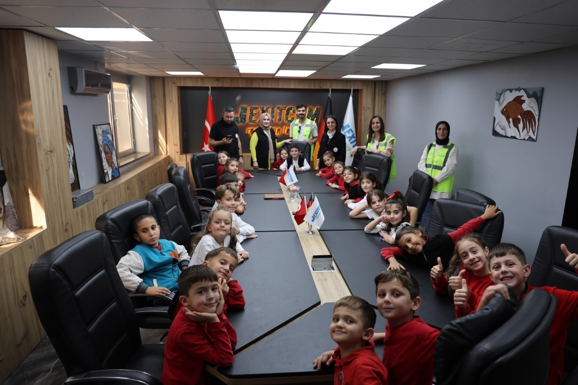 Kartepe’de öğrencilere geri dönüşüm bilinci aşılanıyor
