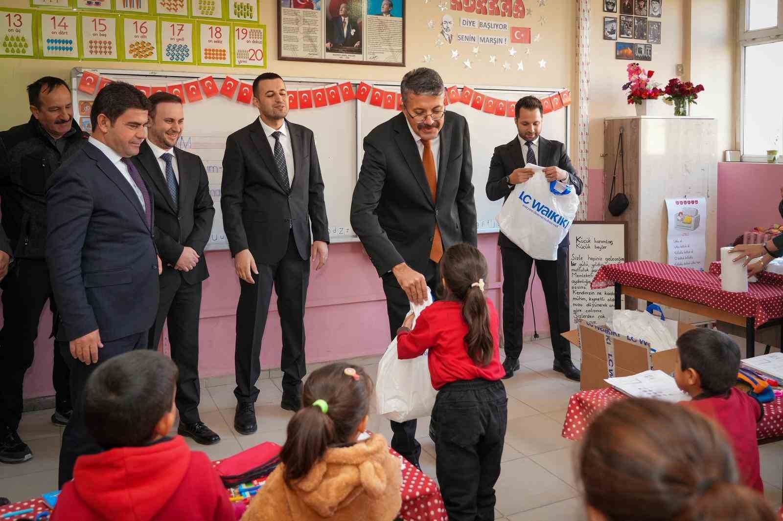 Hakkari’de Şehit Yarbay Korkmaz Bilişim Sınıfı açıldı
