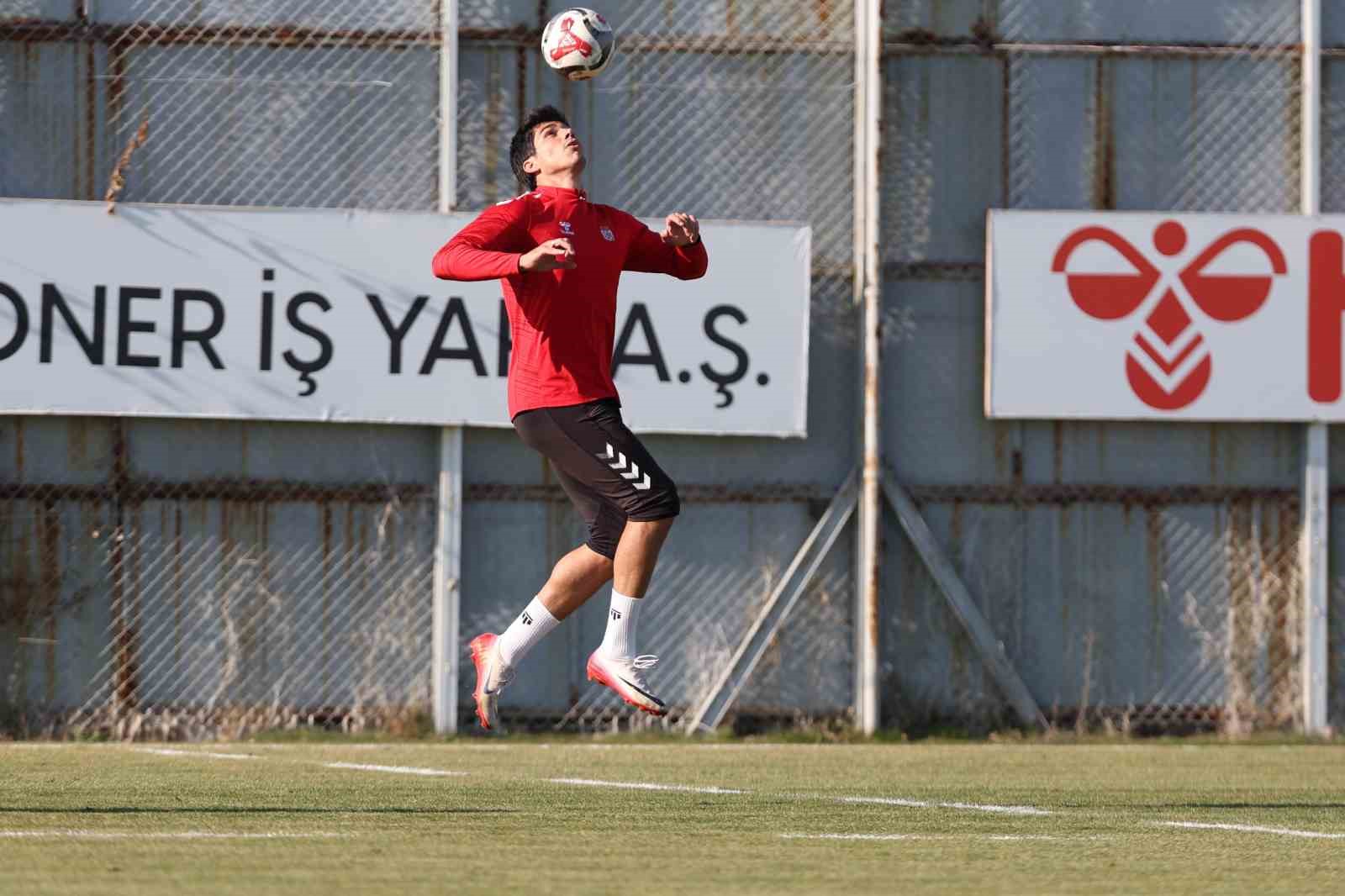 Sivasspor’da Boluspor maçı hazırlıkları sürdü

