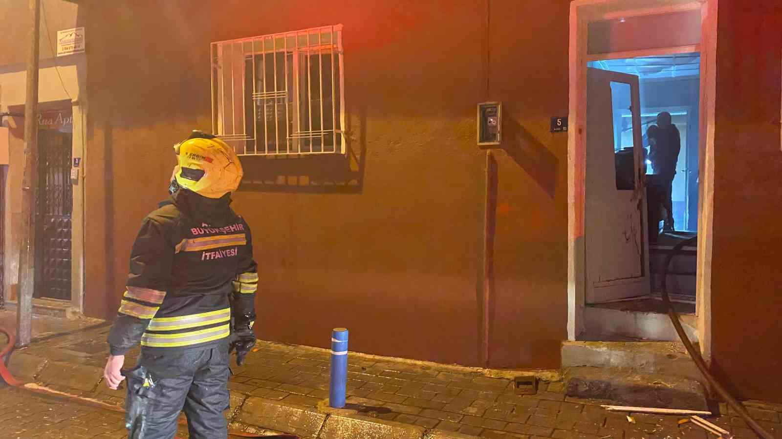 Aydın’da çıkan yangında yaşlı kadın evsiz kaldı
