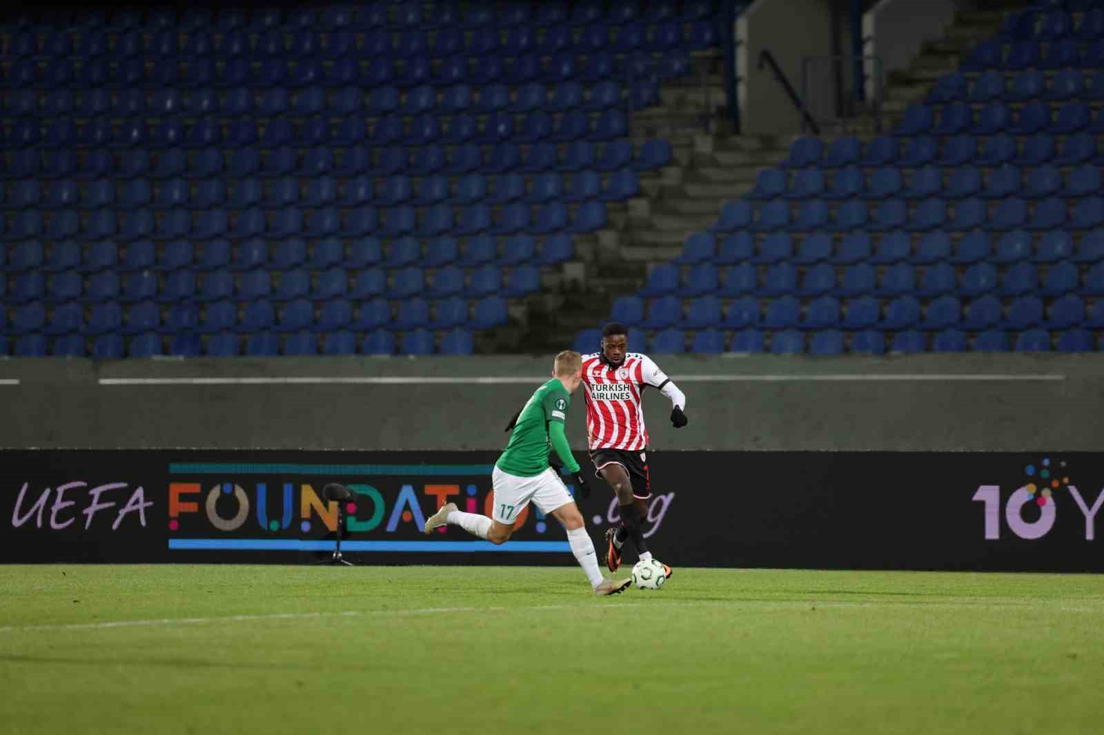 UEFA Konferans Ligi: Breidablik: 1 - Samsunspor: 1 (İlk yarı)
