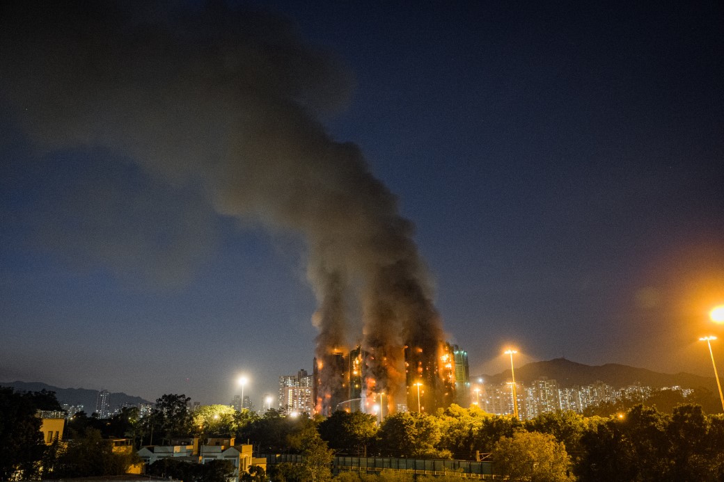 Hong Kong'taki yangın faciasıyla ilgili 3 gözaltı