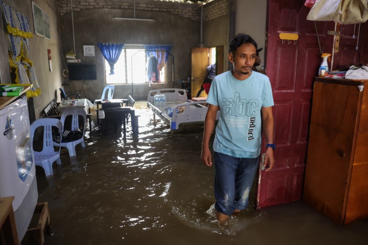Güney Asya'daki sel ve toprak kaymalarında ölü sayısı 295'e yükseldi
