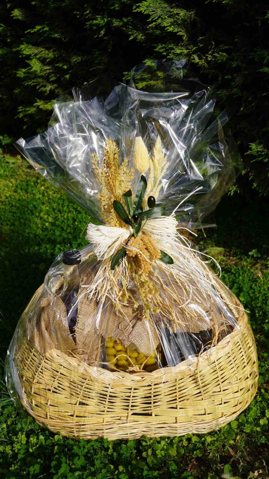 Papa 14. Leo’ya Bursa’dan coğrafi işaretli hediyeler
