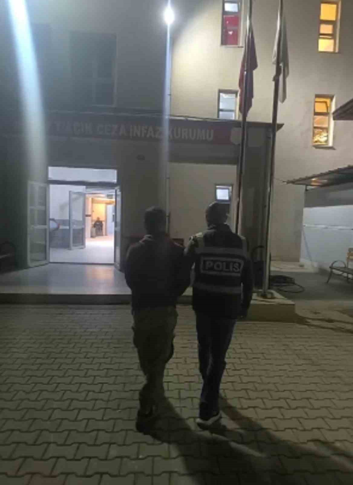 Samandağ’da hapis cezası ile aranan şahıs tutuklandı