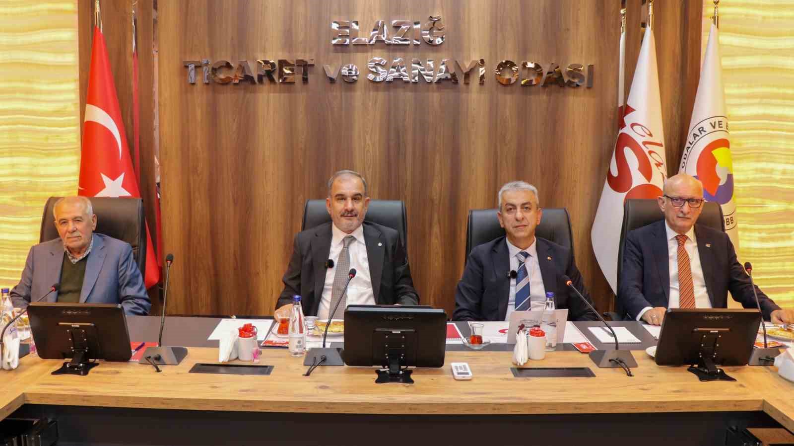 Elazığ TSO meclis toplantısında bir araya geldi
