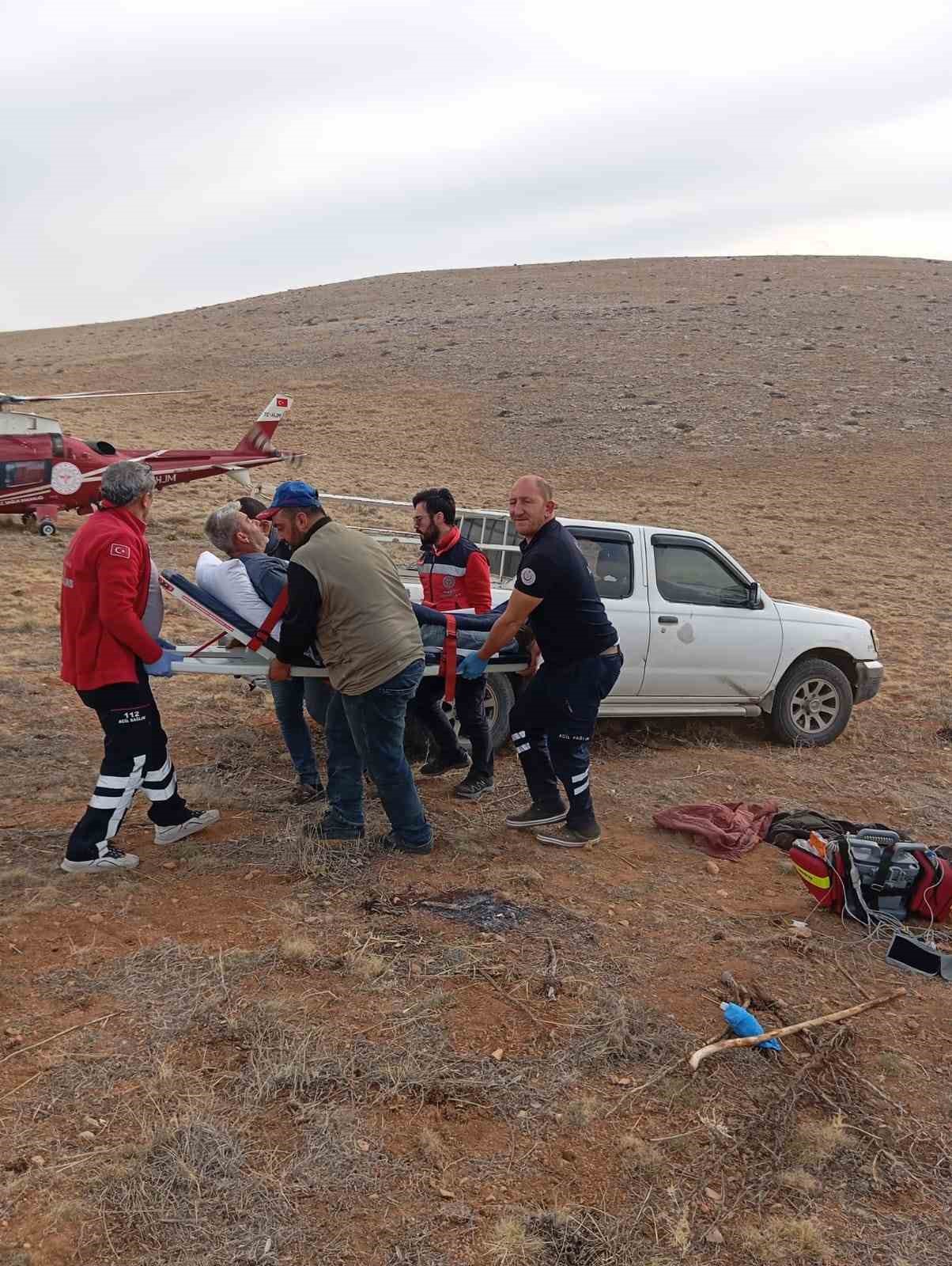Dağda kalp krizi geçiren çobanın imdadına hava ambulansı yetişti
