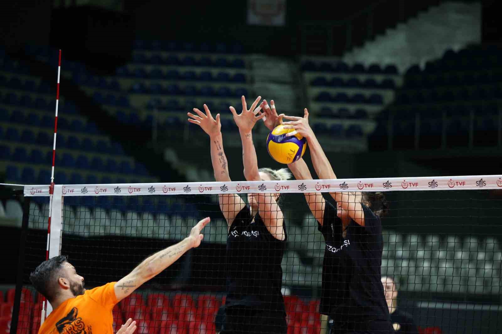 Eczacıbaşı Dynavit, THY deplasmanında mücadele edecek
