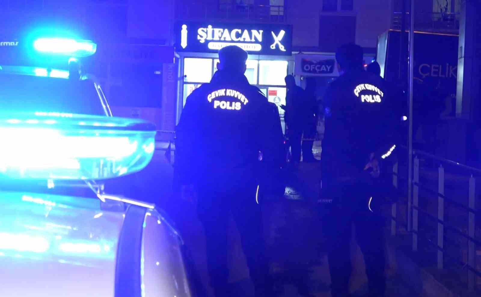 Aksaray’da yol ortasında palalı saldırı: 1 ağır yaralı