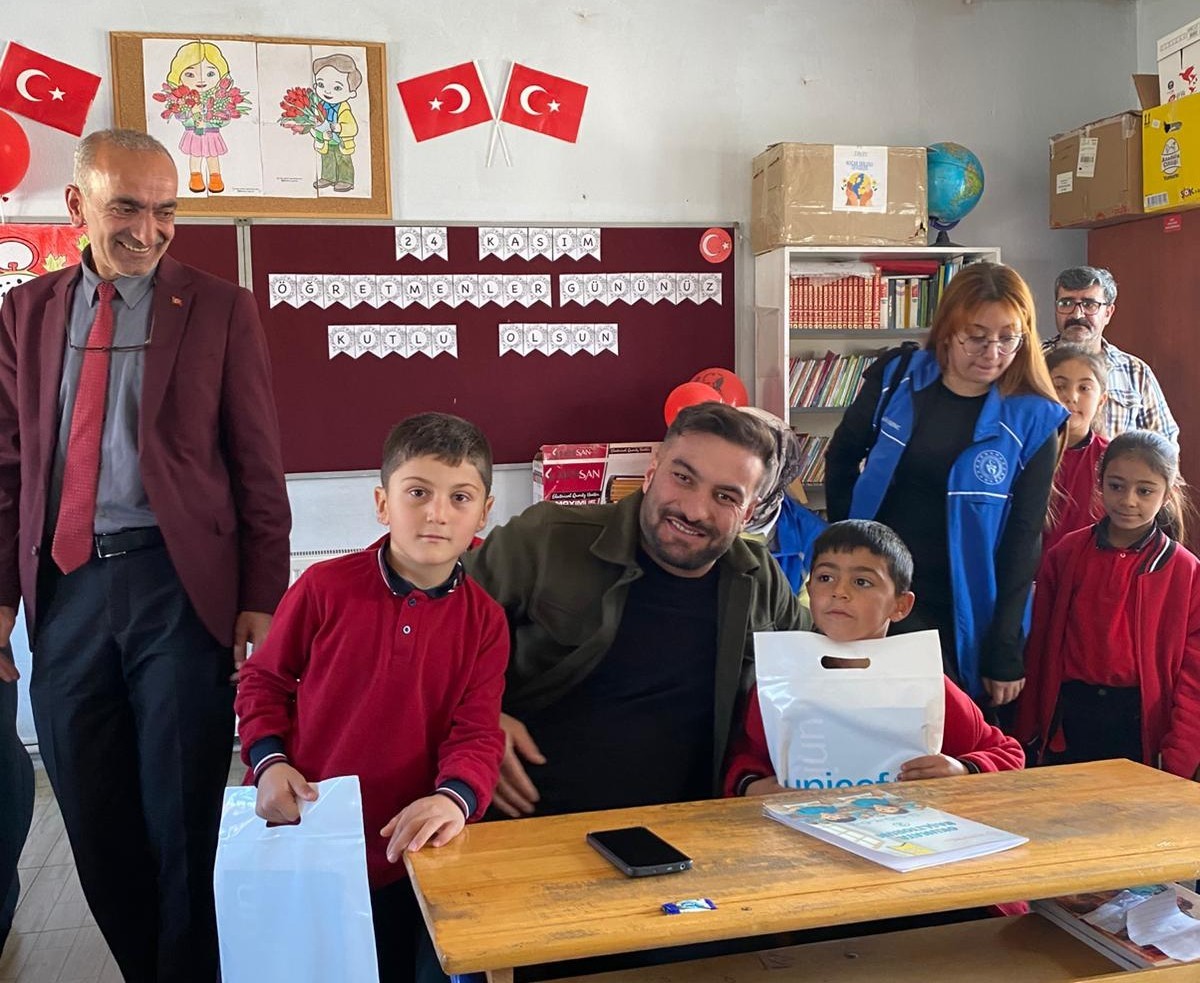 Narman’dan Karaçoban’a uzanan kardeşlik köprüsü