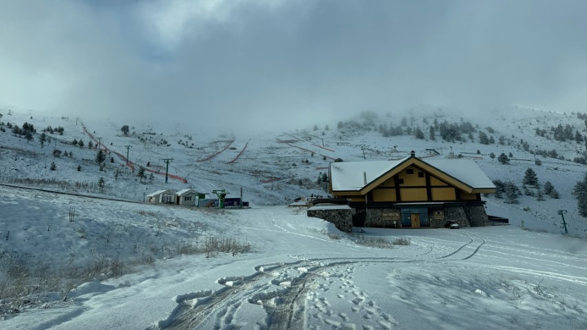 Bolu’nun yüksekleri beyaza büründü