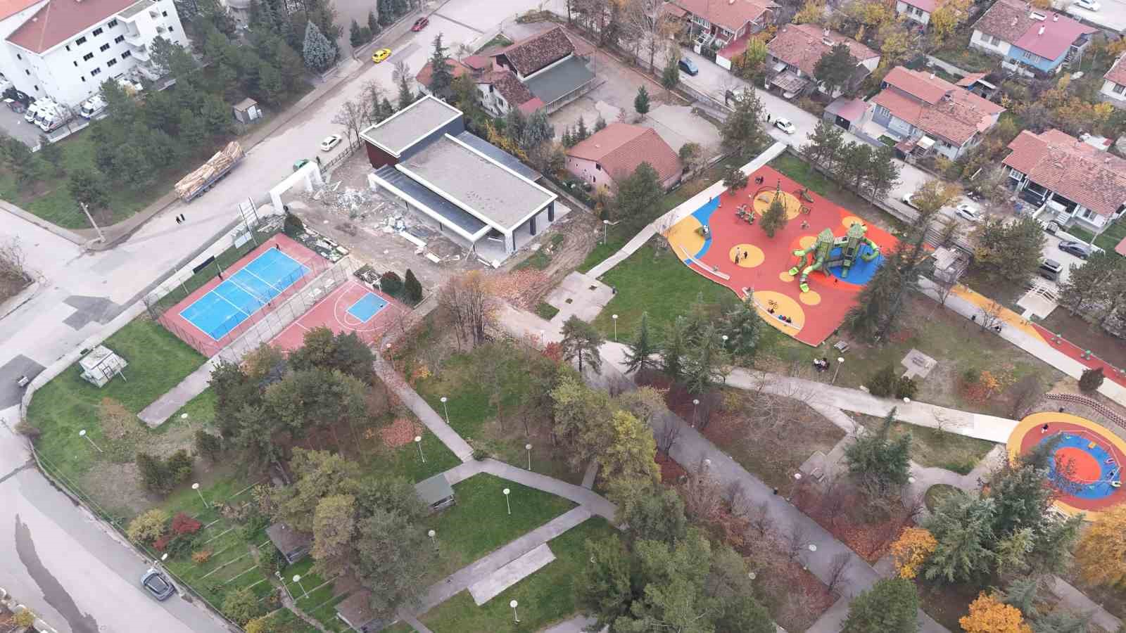 Karabük Belediyesi 5000 evler sosyal tesisleri’nde çalışmalar hız kesmiyor
