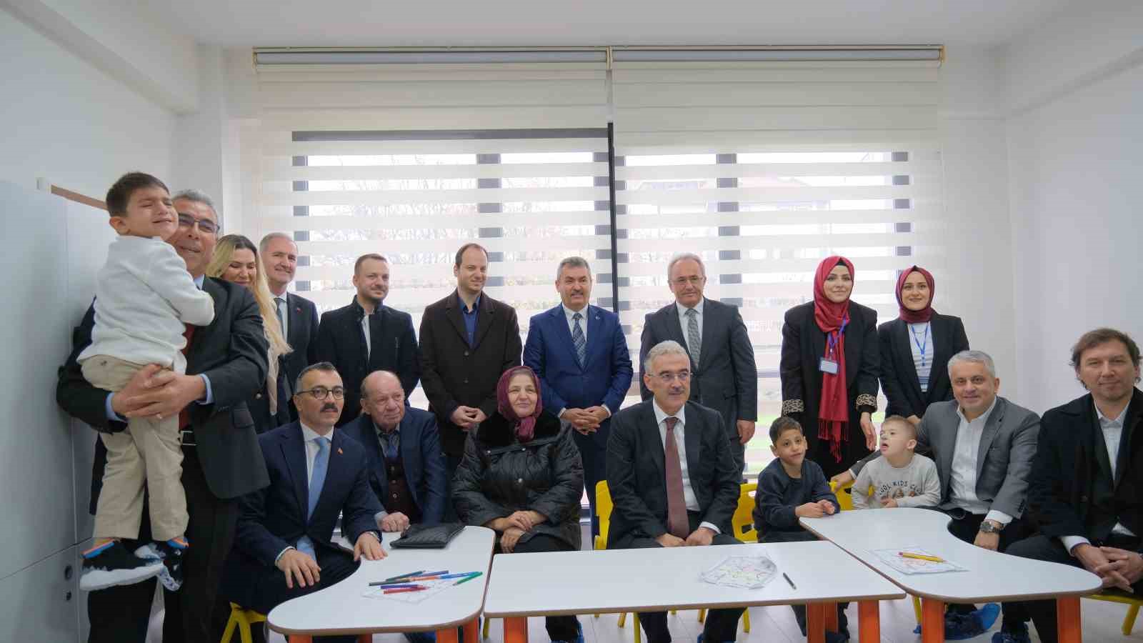 İnegöl’ün en özel anaokulu açıldı
