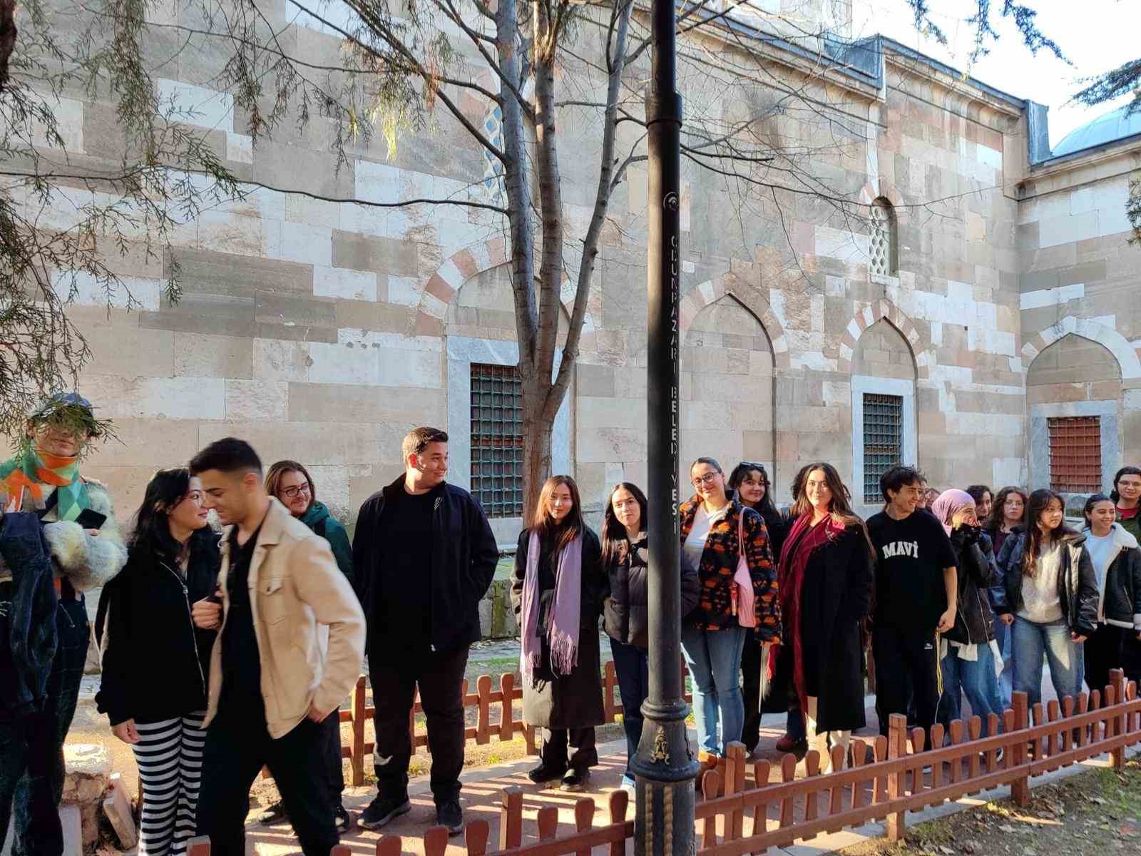 Turizm Fakültesi öğrencileri Kurşunlu Külliyesi’ni yerinde inceledi
