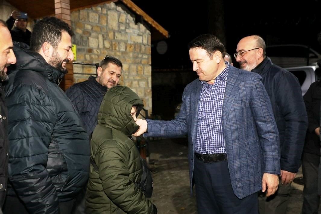 Murat Dağı Gençlik Kampı’nda gece etkinliği