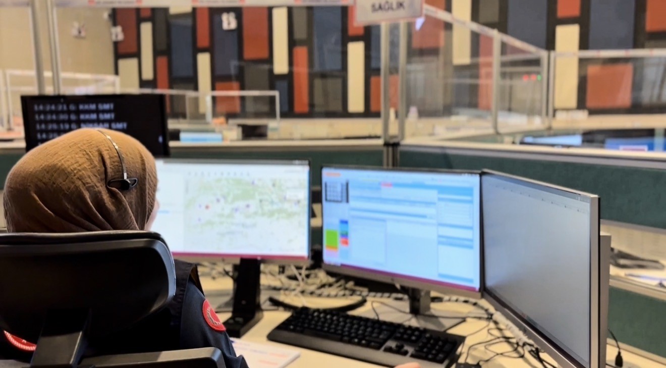 Sağlık personelinin telefonda yönlendirdiği anne, 1 aylık bebeğin hayatını  kurtardı
