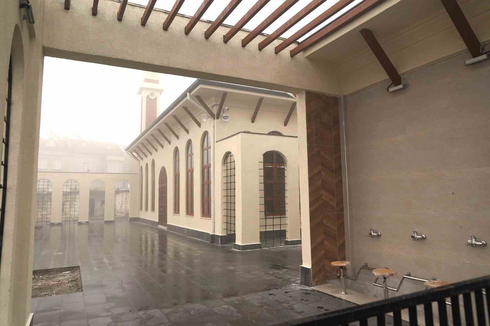 Selçuklu’nun butik camisi Hayrat Cami’nde sona yaklaşıldı
