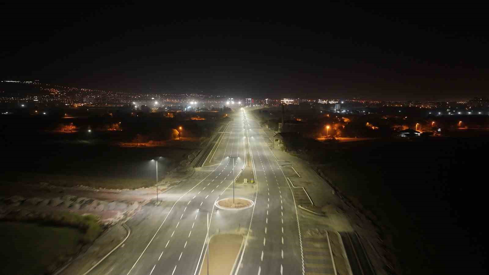 Başkan Çolakbayrakdar: "Şehrimizin ulaşımını geleceğe taşıyan devasa bir eser kazandırdık"