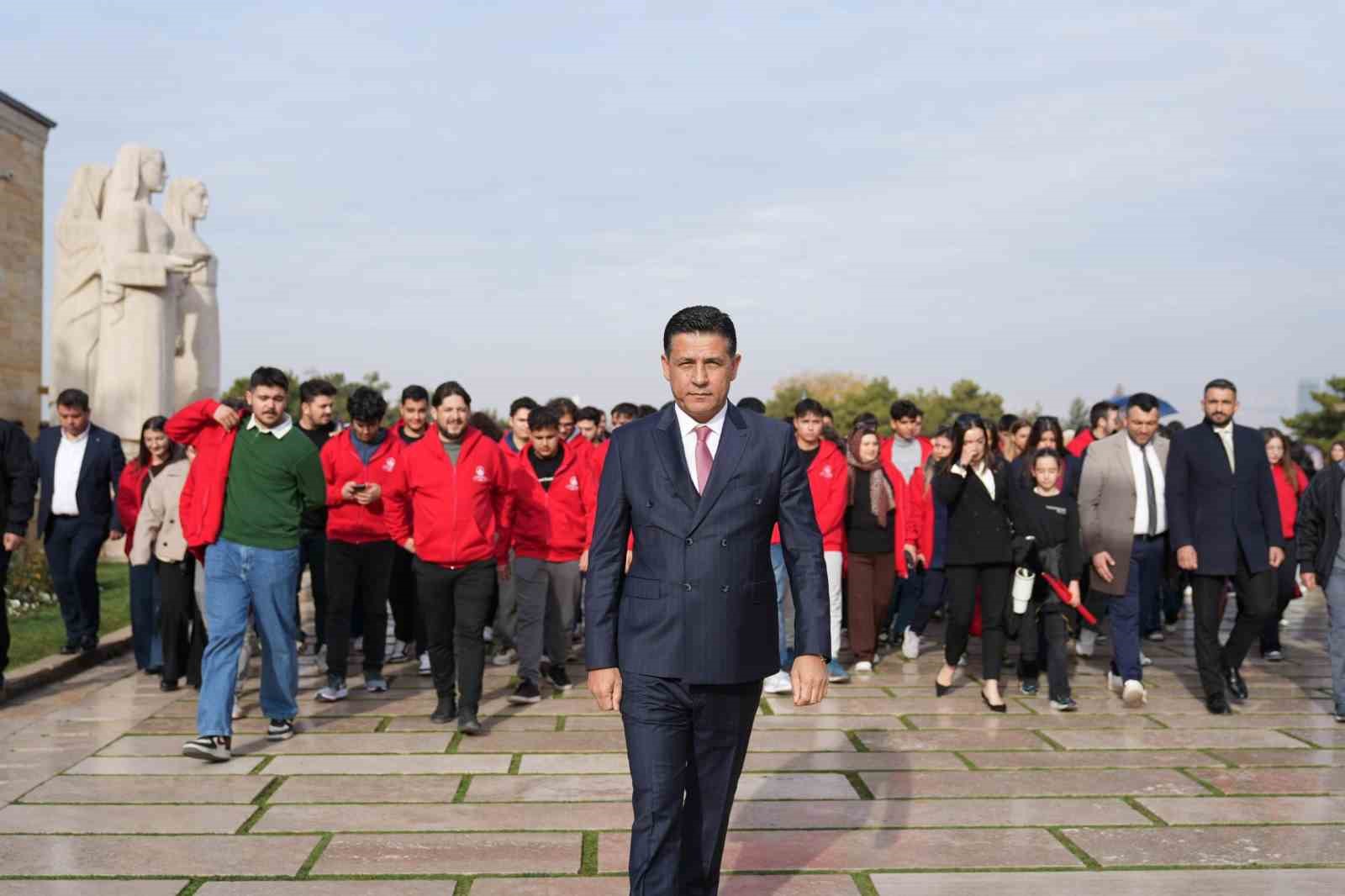 Kozanlı gençler Başkenti gezdi