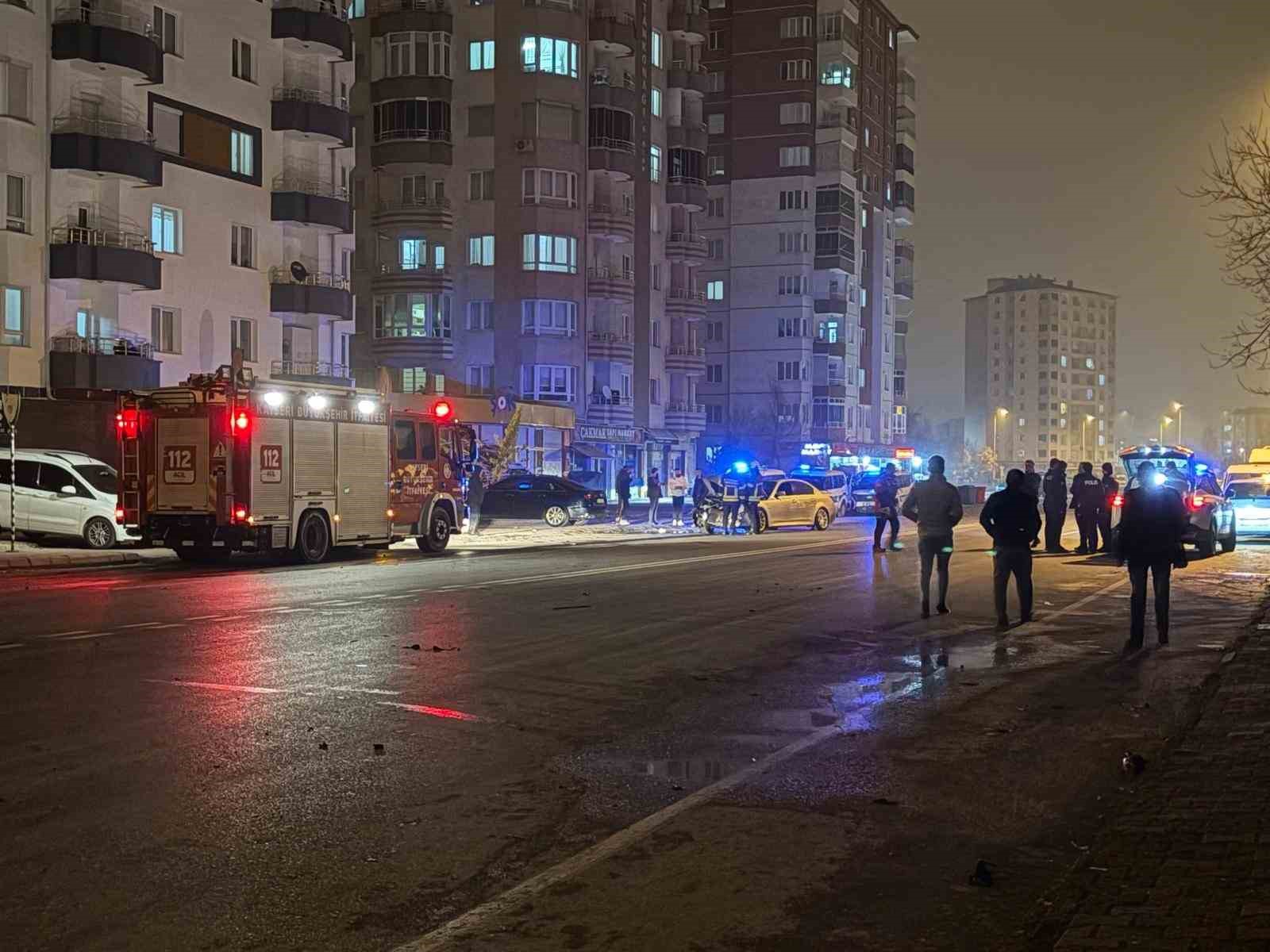 Kaza yapan şoför, görevini yapan polise: "Sana gerekeni yapacağım"
