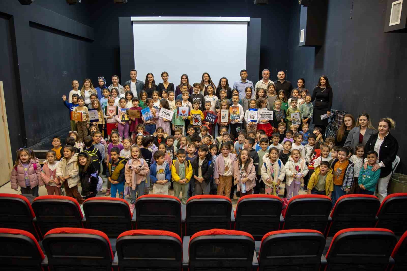 Manavgat’ta miniklere ’Engelleri birlikte aşarız’ eğitimi
