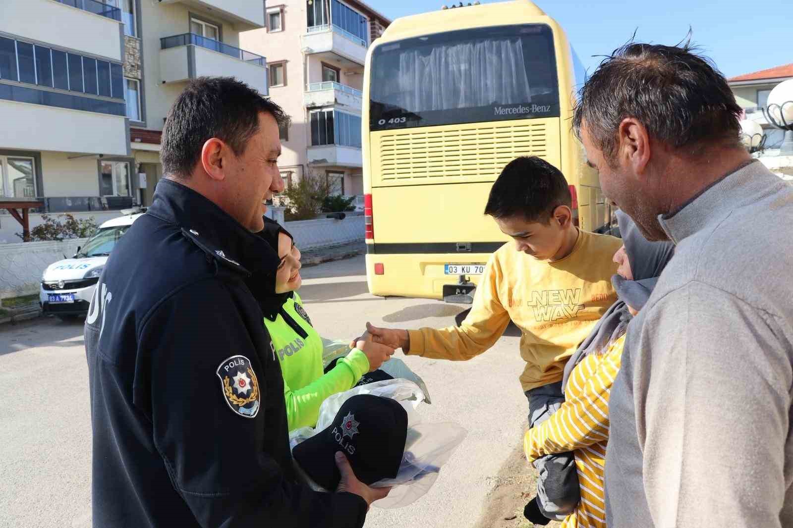 Polisten kalpten kalbe uzanan devriye
