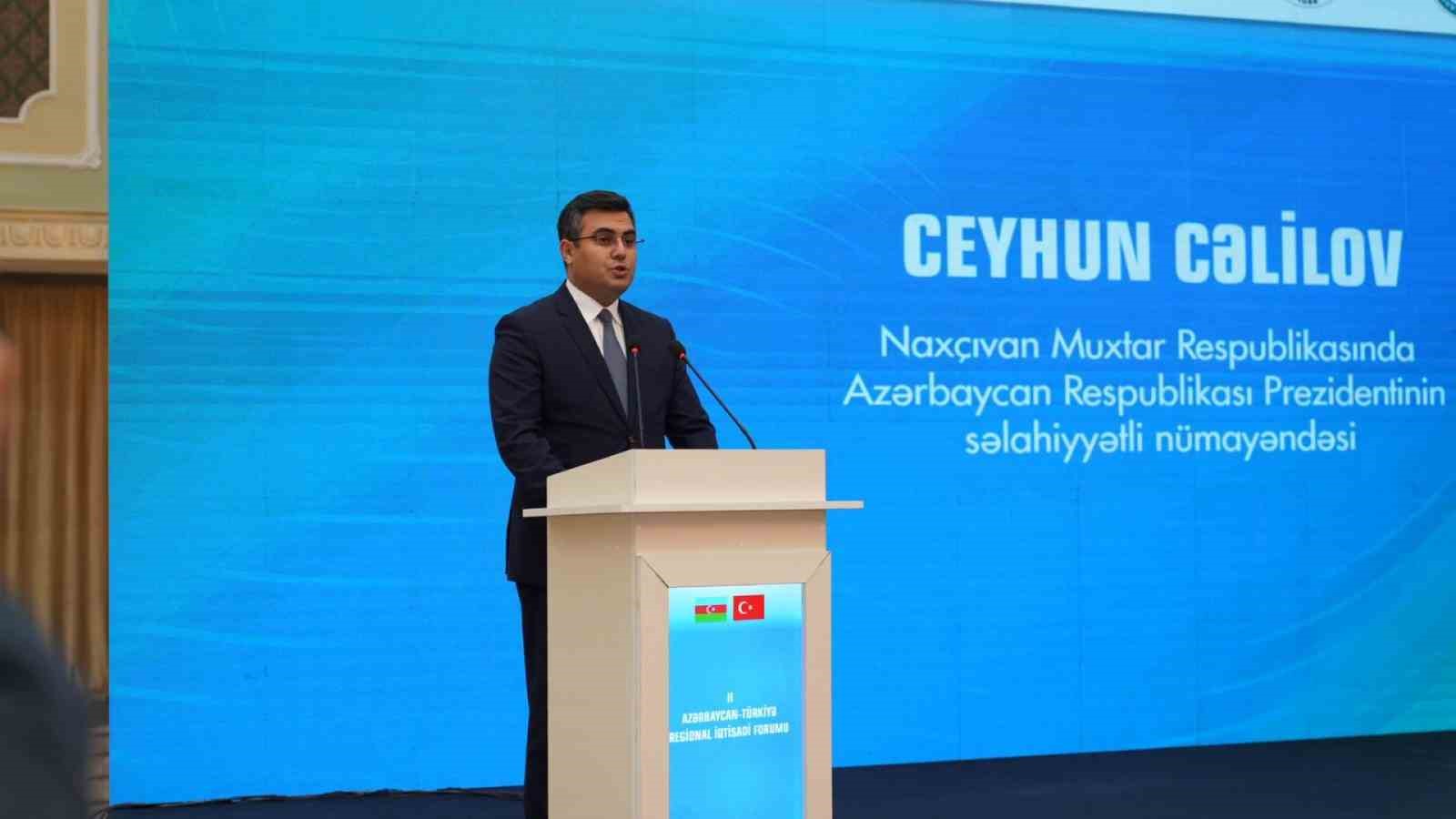 Özakalın, Türkiye-Azerbaycan bölgesel iktisadi forumunda konuştu
