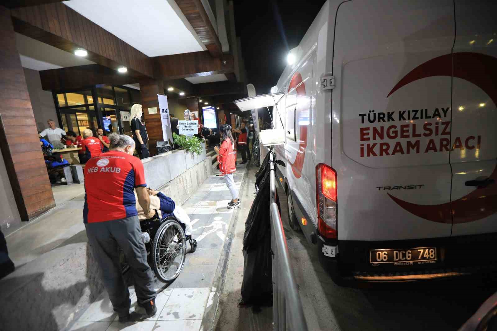 Türk Kızılay’dan 450 bin gönüllüsüne iyilik teşekkürü
