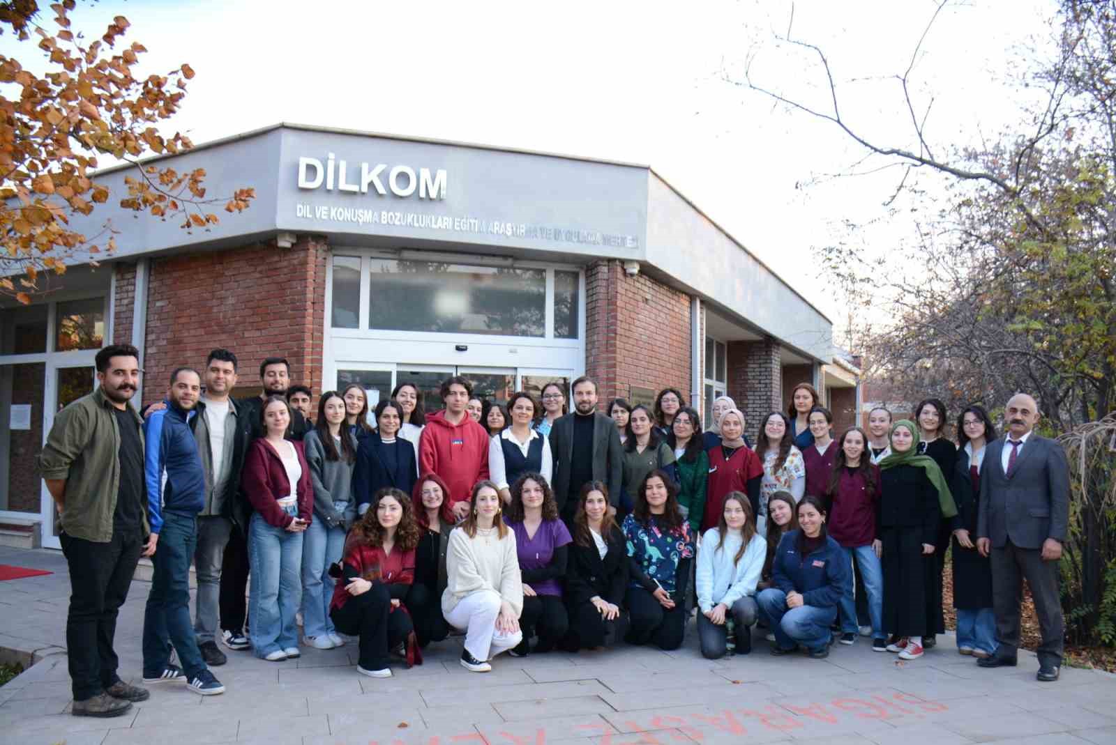 DİLKOM’da "Otizm Perspektifinden Dil ve Konuşma Terapisi" söyleyişi
