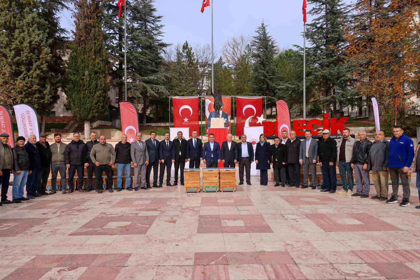 Bilecik&rsquo;te bu yıl 126 bin 524 kilogram bal &uuml;retildi
