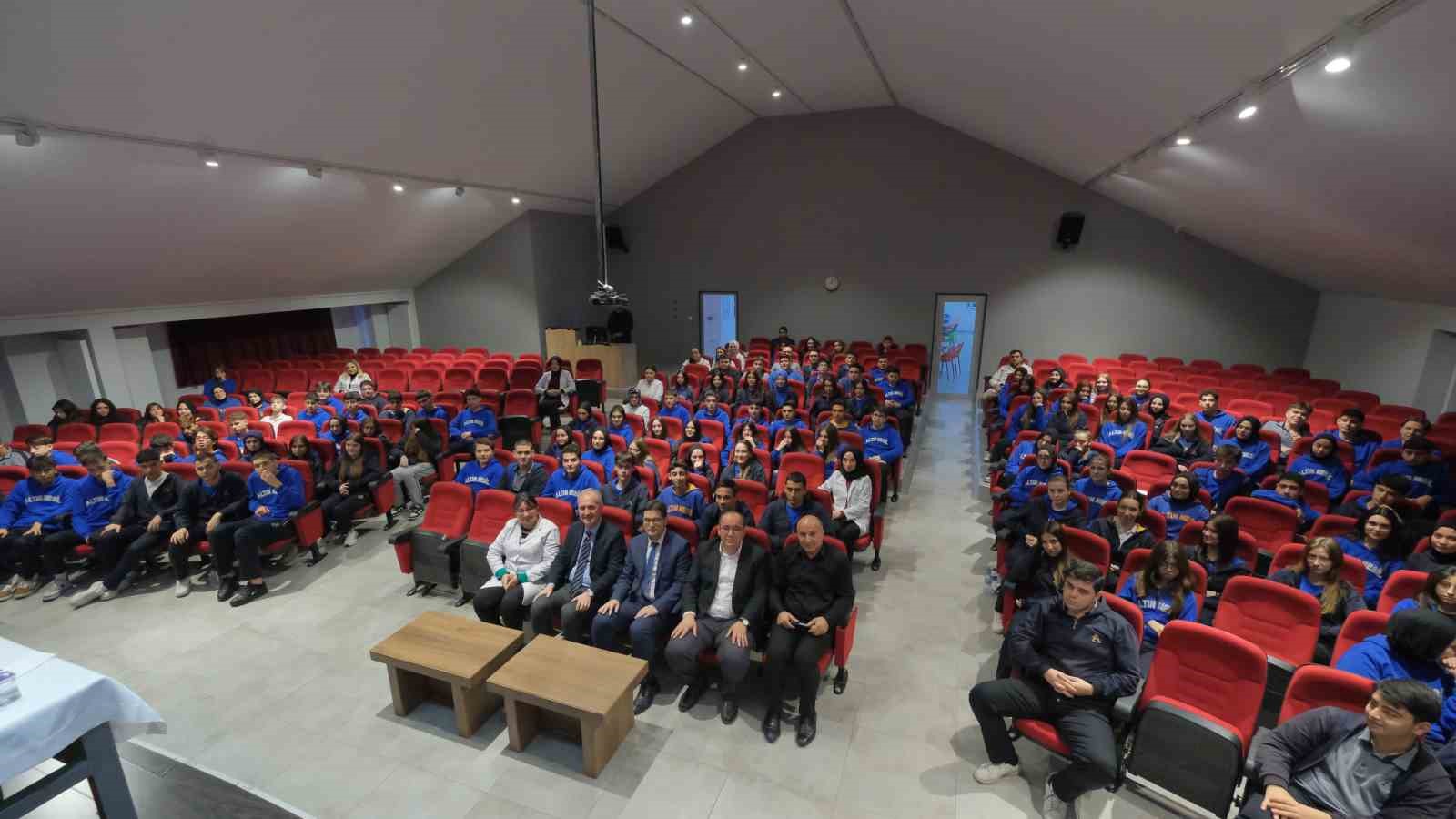 Başkan Taban, gençlere kulak verdi