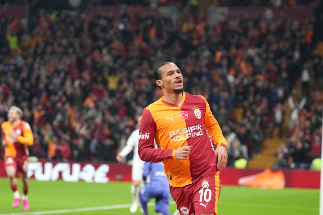 Galatasaray ligde evindeki yenilmezliğini 26 ma&ccedil;a &ccedil;ıkardı