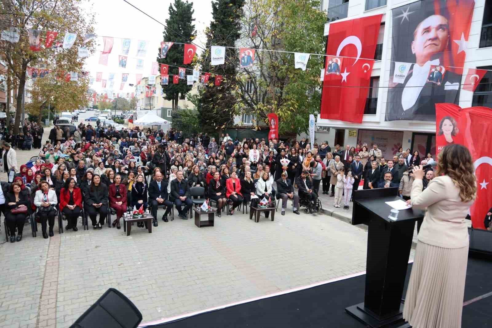 Kadınlar &uuml;retiyor, belediye istihdam ediyor: 11 il&ccedil;eye 11 kreş yolda
