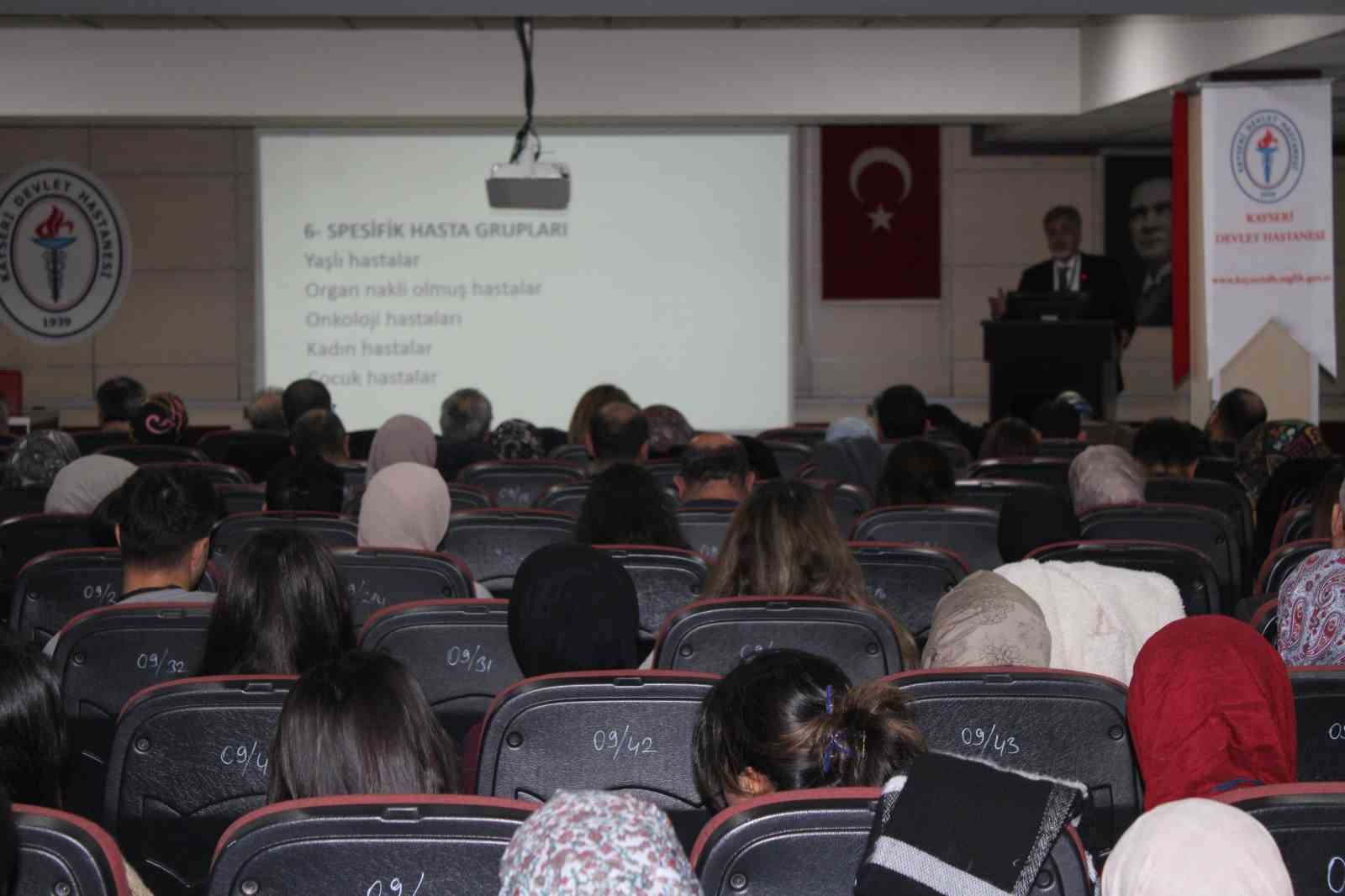 Geleceğin acil servisleri Kayseri’de konuşuldu