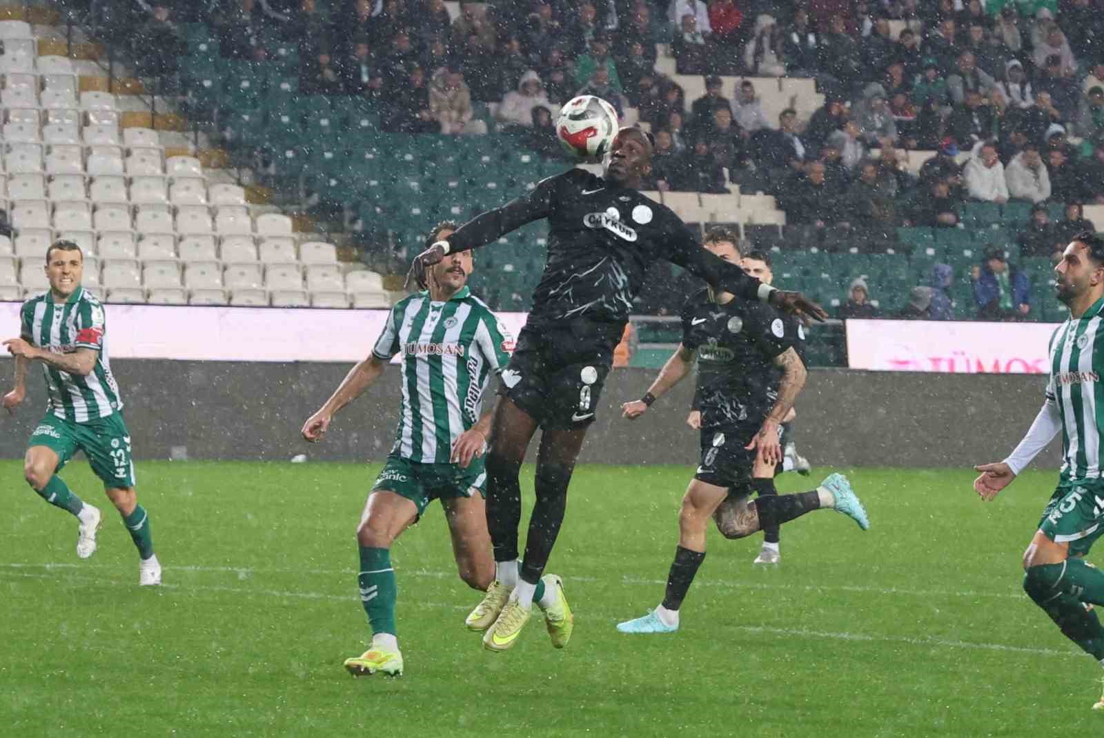 Trendyol Süper Lig: Konyaspor: 1 - Çaykur Rizespor: 1 (Maç sonucu)