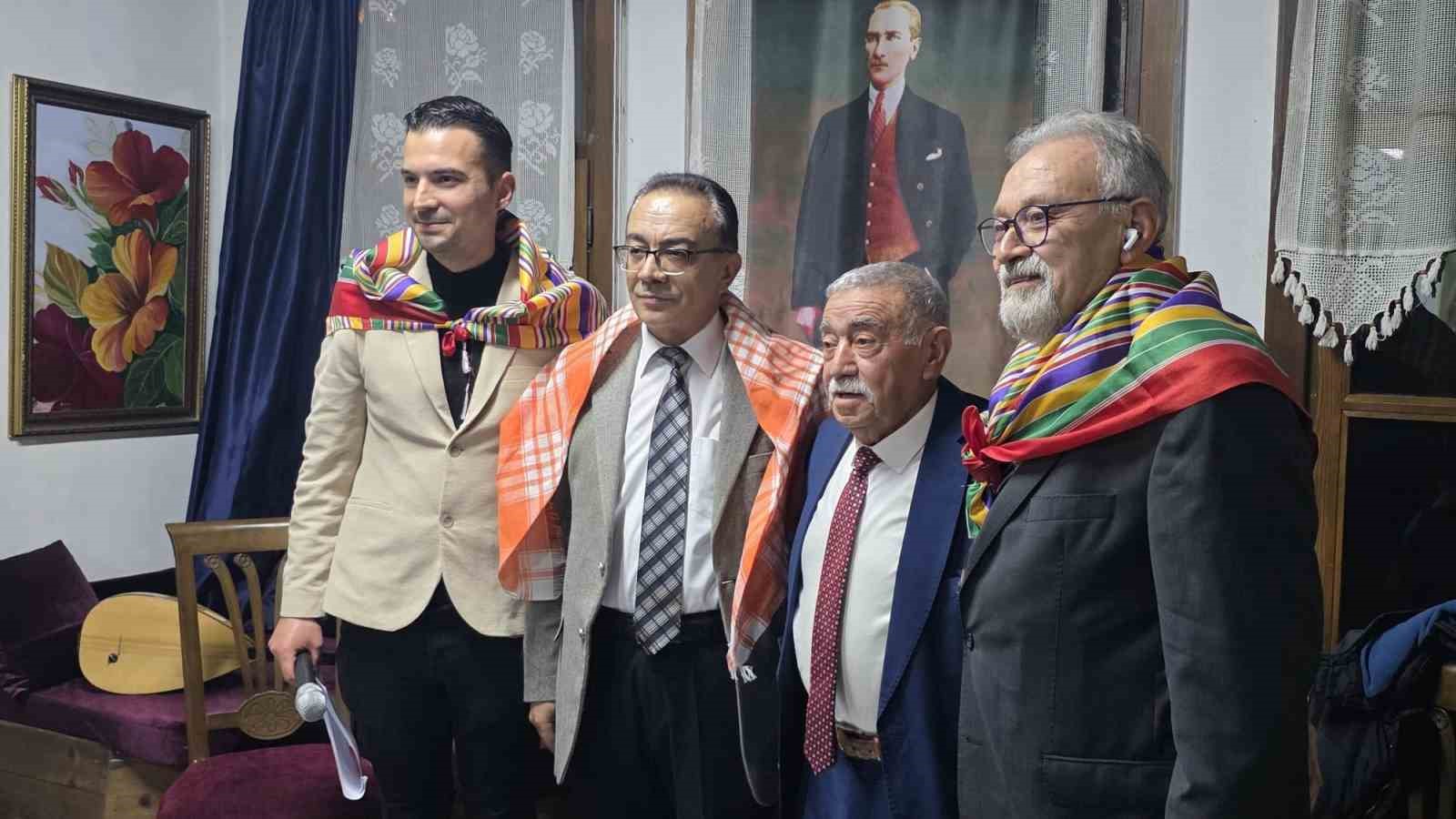 K&uuml;tahya&rsquo;da &rsquo;Simav yaren k&uuml;lt&uuml;r&uuml;&rsquo; anlatıldı, t&uuml;rk&uuml;ler ve s&ouml;yleşi ile gelenek yaşatıldı
