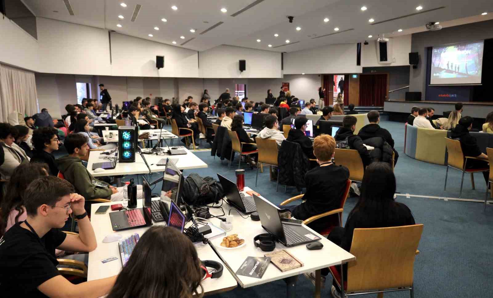 Gen&ccedil;ler, en iyi oyunu geliştirmek i&ccedil;in m&uuml;cadele etti
