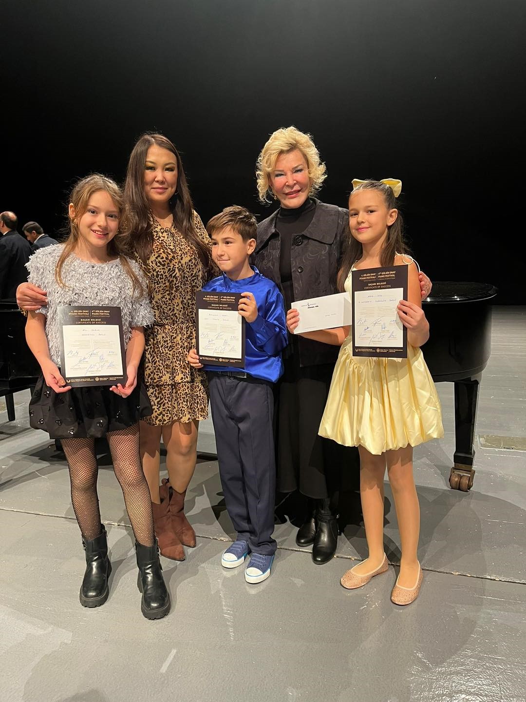 Bilecikli &ouml;ğrenciler Kıbrıs&rsquo;taki piyano festivalinden &ouml;d&uuml;lle d&ouml;nd&uuml;
