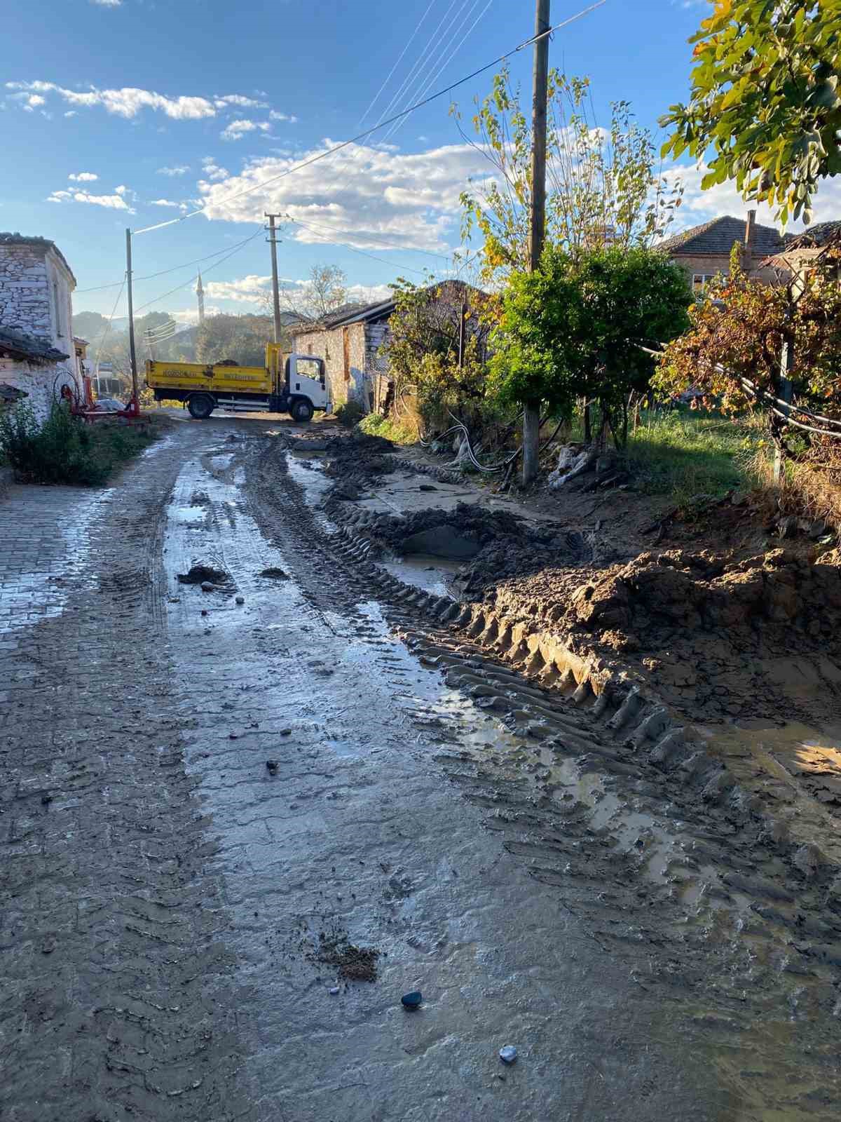 Bozdoğan Belediyesi’nden yağmur sonrası müdahale