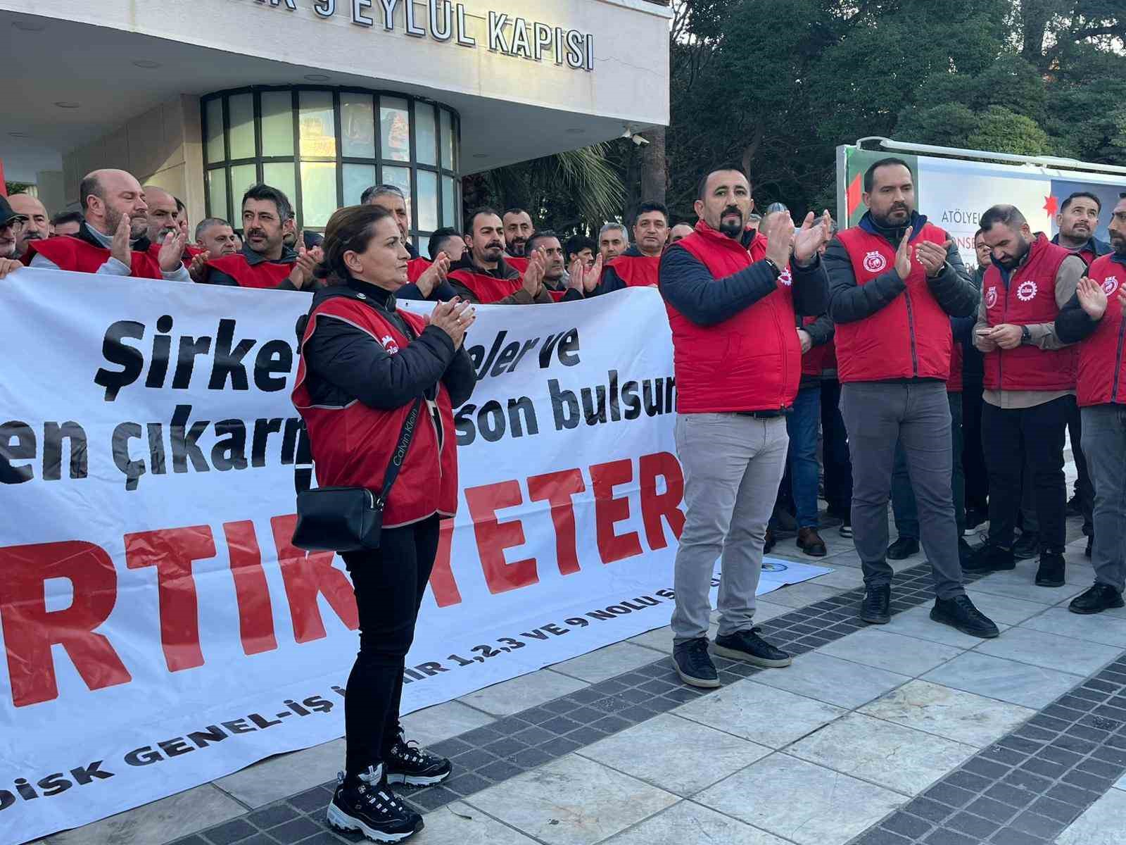 İzmir B&uuml;y&uuml;kşehir iş&ccedil;ileri: "Arkadaşlarımız işe d&ouml;n&uuml;nceye dek m&uuml;cadele s&uuml;recek"
