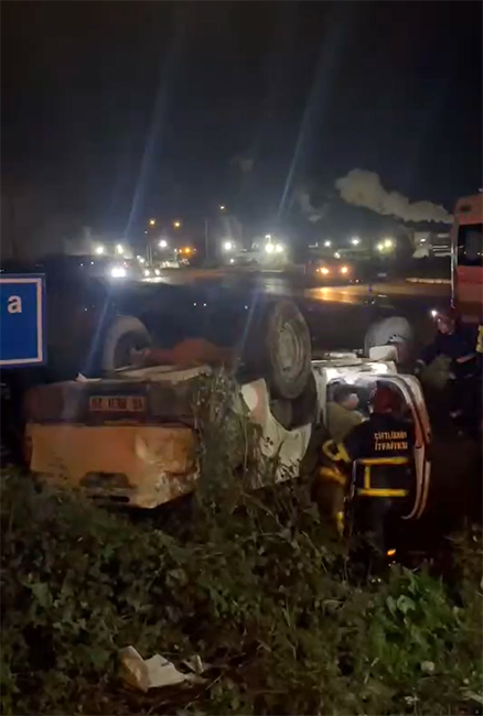 Yalova’da otomobil takla attı: 2 yaralı