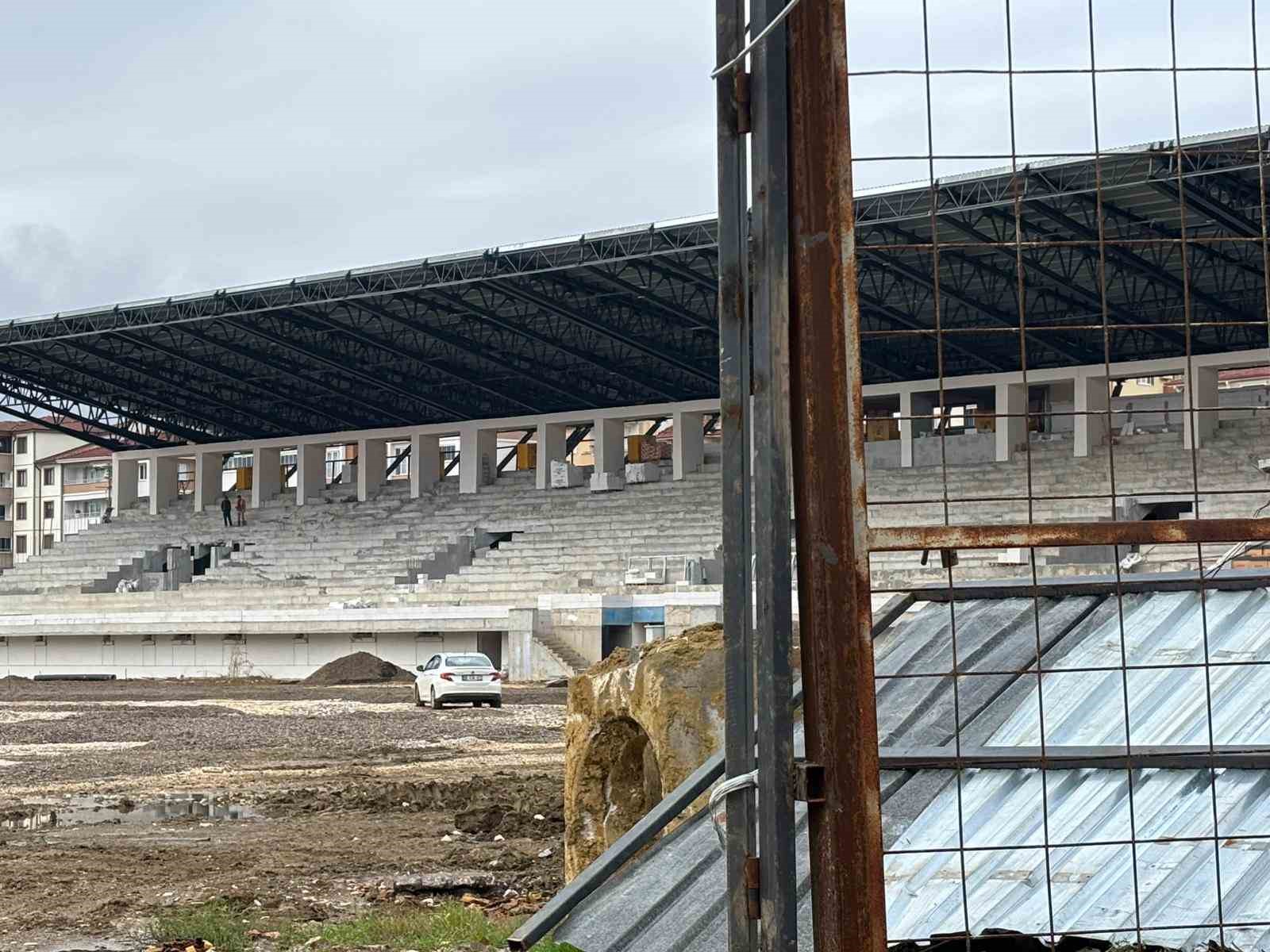 Bakan Yardımcısı Eminoğlu&rsquo;na stat i&ccedil;in dosya
