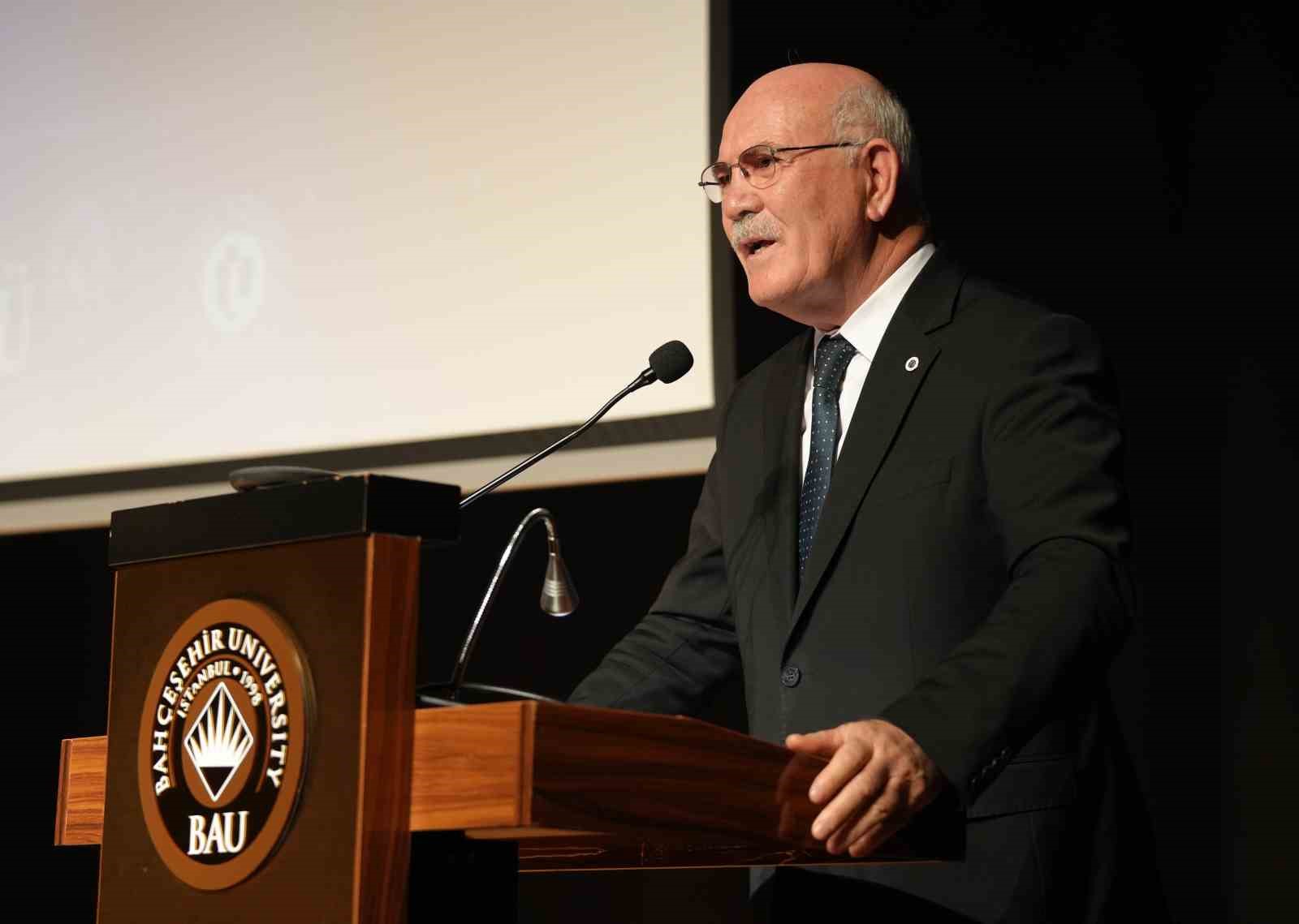 Rekt&ouml;r Savaş, 2024 Gen&ccedil; Bilim İnsanı &Ouml;d&uuml;lleri programına katıldı
