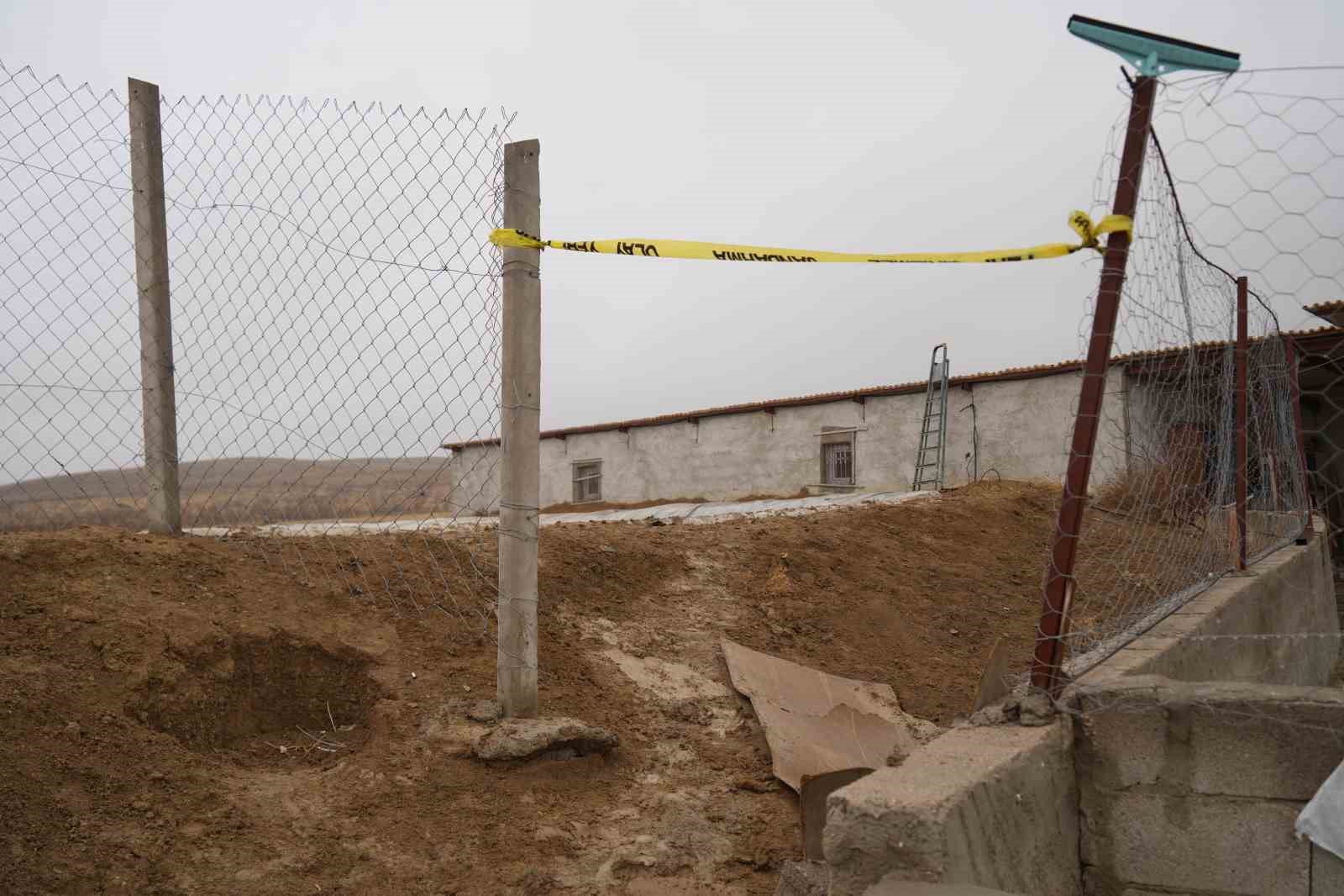 Niğde&rsquo;de 60 yaşındaki adam sulama havuzunda &ouml;l&uuml; bulundu
